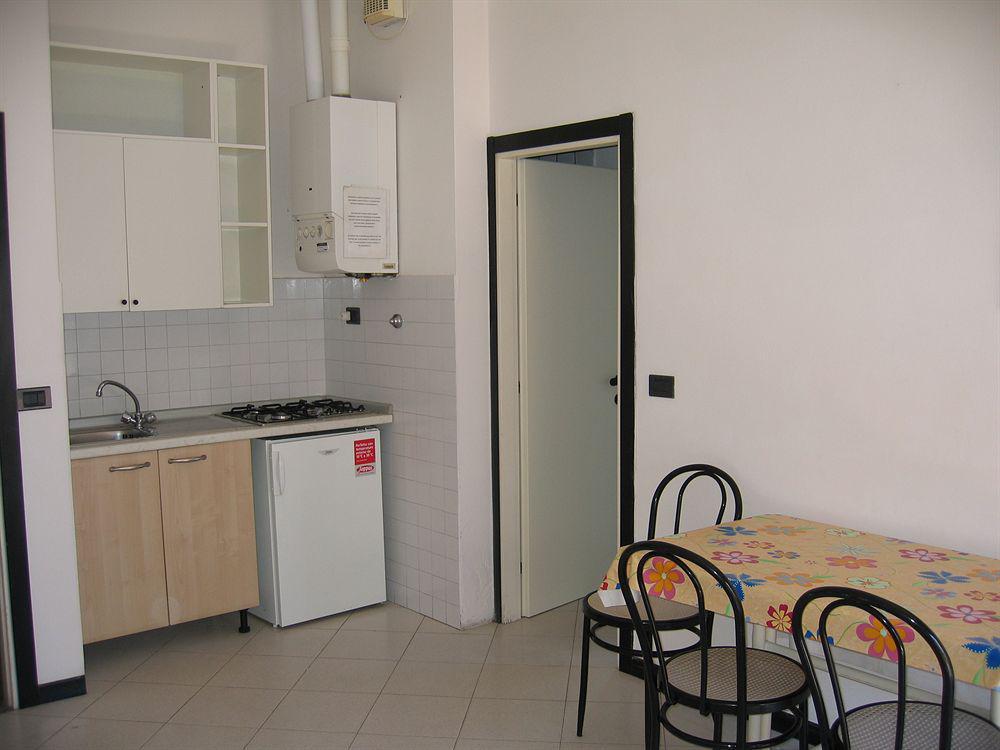 Residenza Sol Holiday Римини Экстерьер фото