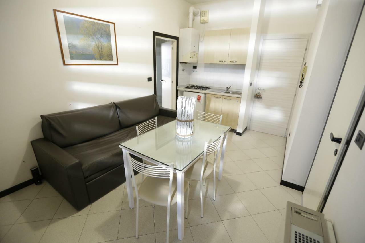 Residenza Sol Holiday Римини Экстерьер фото