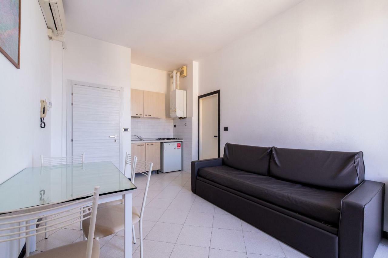 Residenza Sol Holiday Римини Экстерьер фото