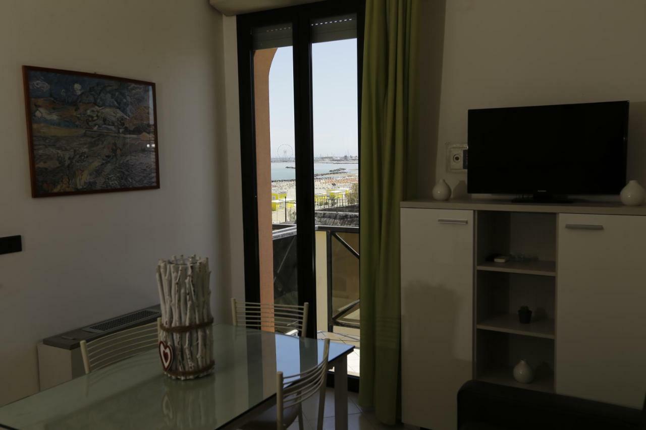 Residenza Sol Holiday Римини Экстерьер фото