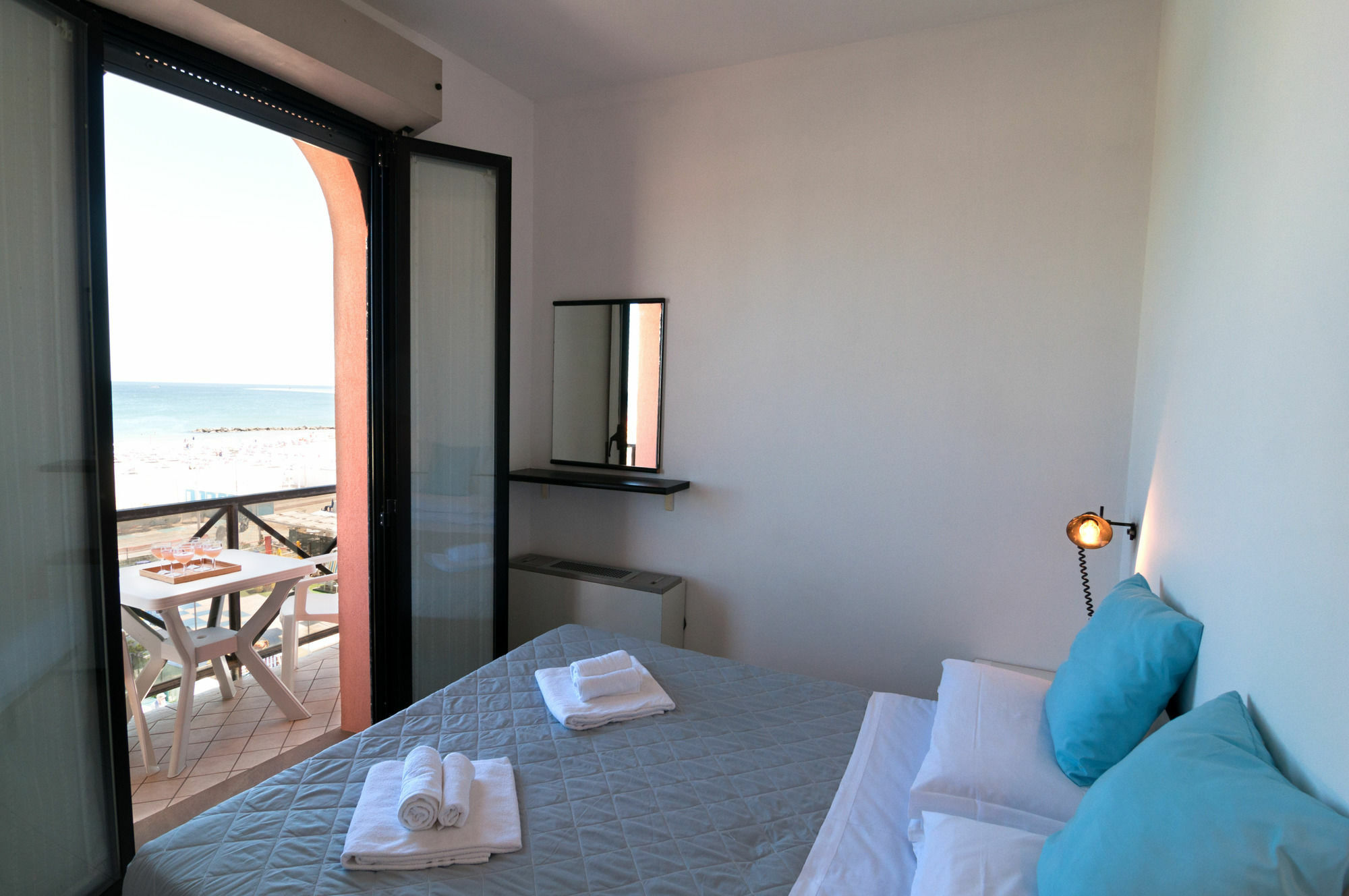 Residenza Sol Holiday Римини Экстерьер фото